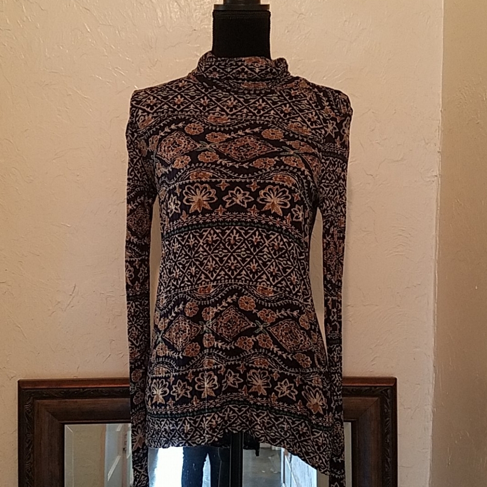 Lightweight pullover